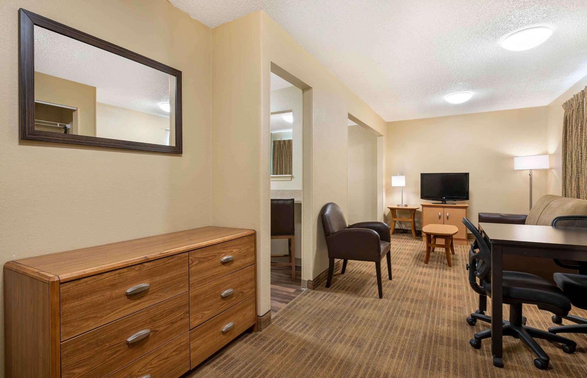 Suburban Studios Indianapolis Northwest - College Parks Exteriér fotografie