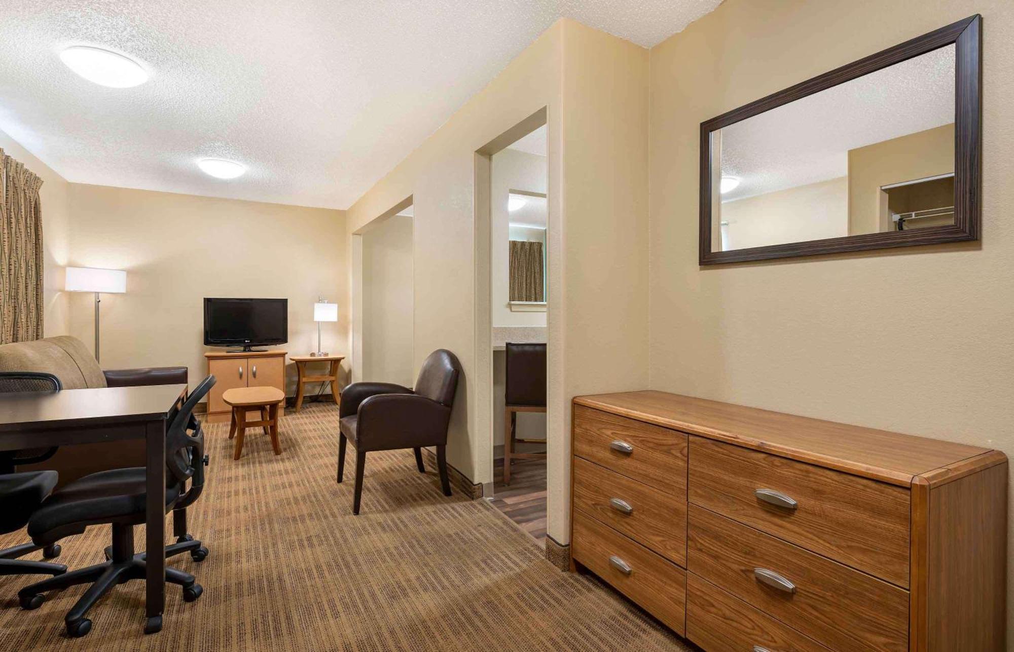Suburban Studios Indianapolis Northwest - College Parks Exteriér fotografie